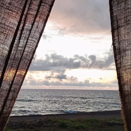 Cabanas & Hostal Tojika Hanga Roa Eksteriør bilde