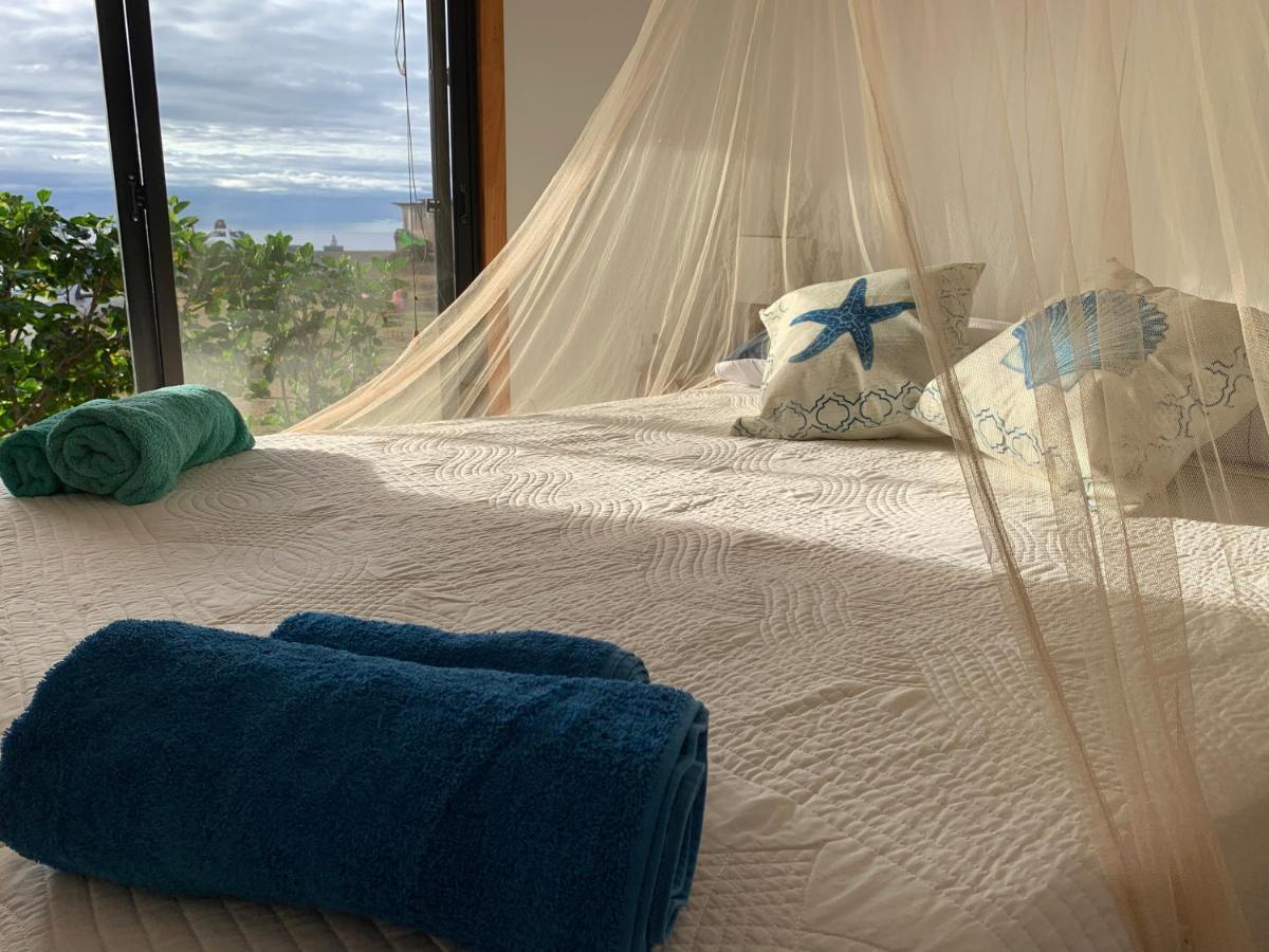 Cabanas & Hostal Tojika Hanga Roa Eksteriør bilde