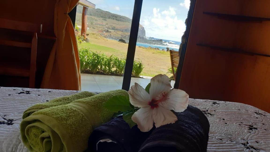 Cabanas & Hostal Tojika Hanga Roa Eksteriør bilde