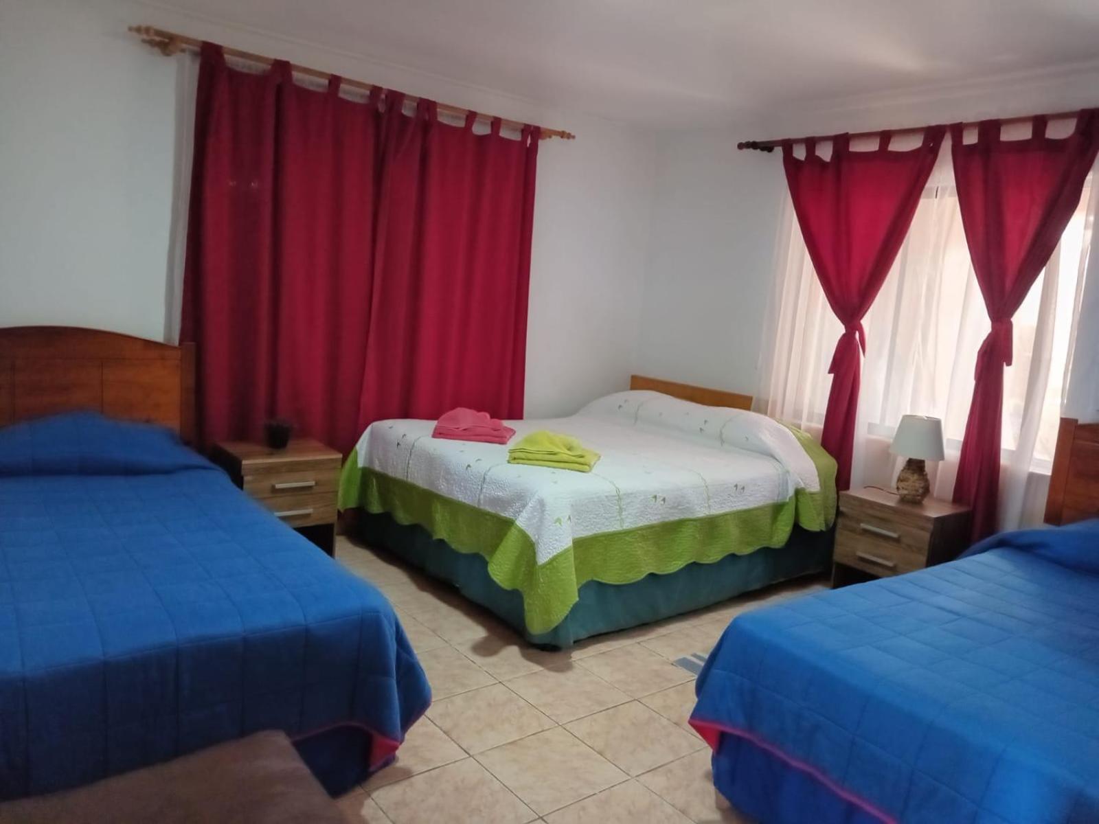 Cabanas & Hostal Tojika Hanga Roa Eksteriør bilde