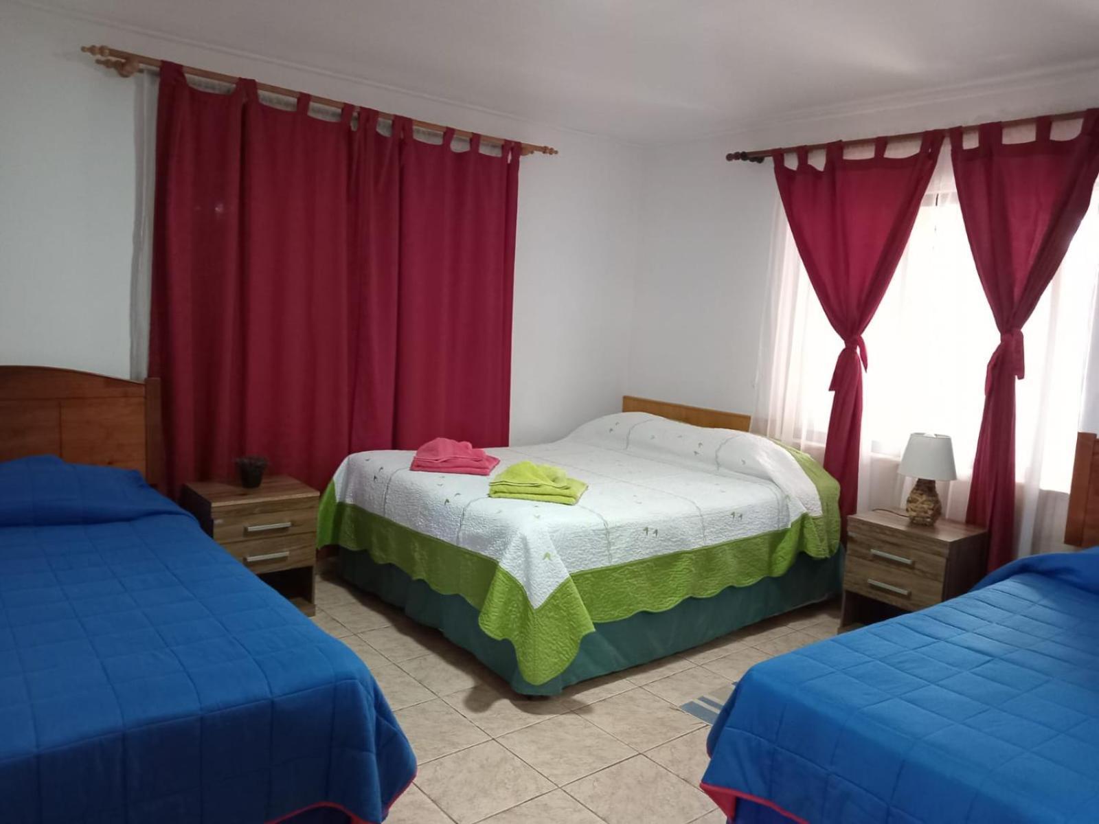 Cabanas & Hostal Tojika Hanga Roa Eksteriør bilde