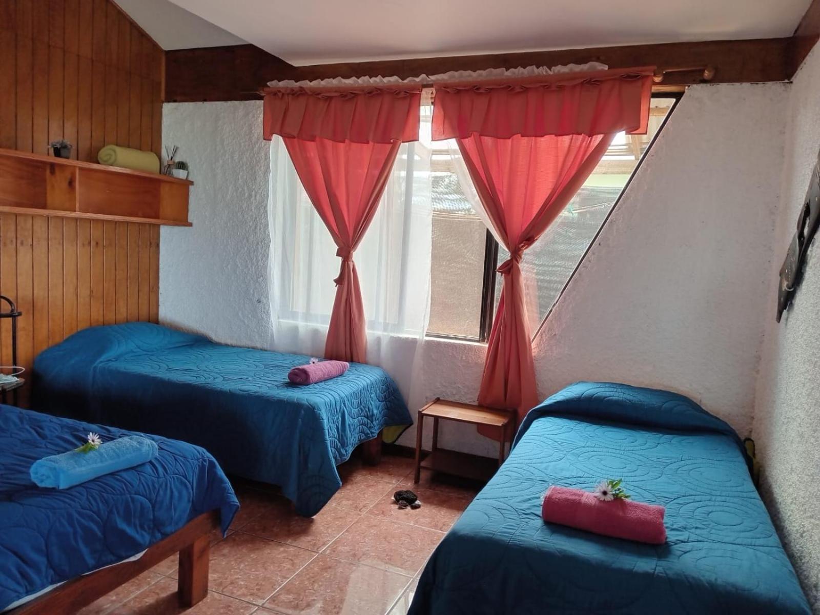 Cabanas & Hostal Tojika Hanga Roa Eksteriør bilde