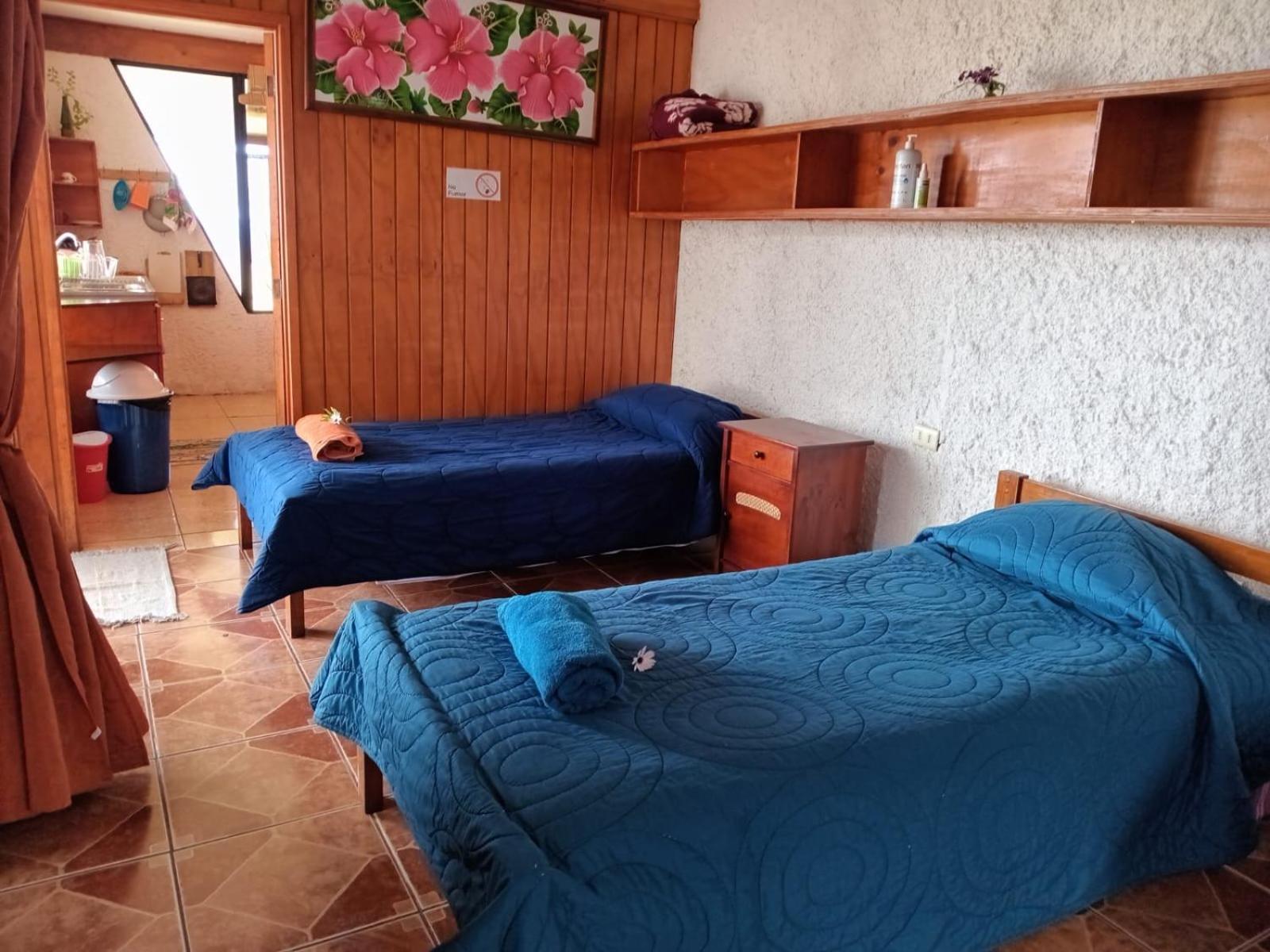 Cabanas & Hostal Tojika Hanga Roa Eksteriør bilde