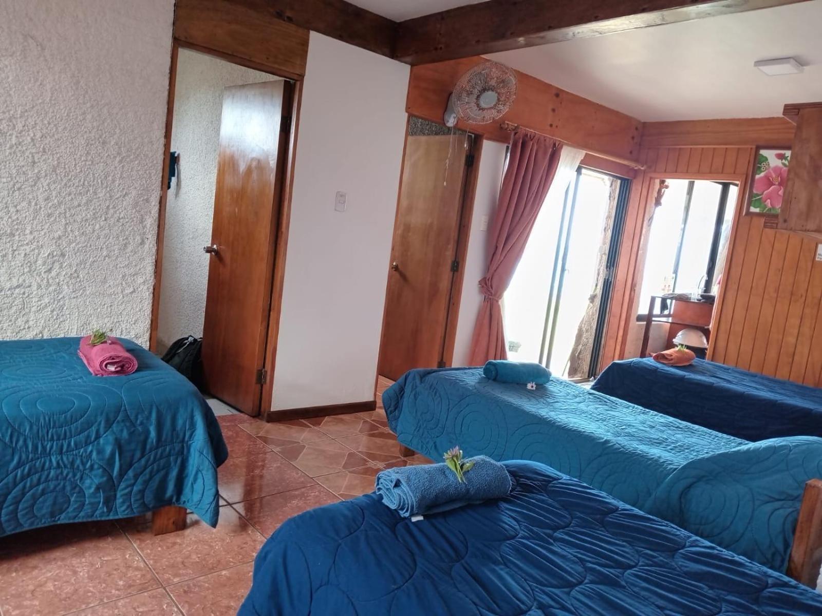 Cabanas & Hostal Tojika Hanga Roa Eksteriør bilde