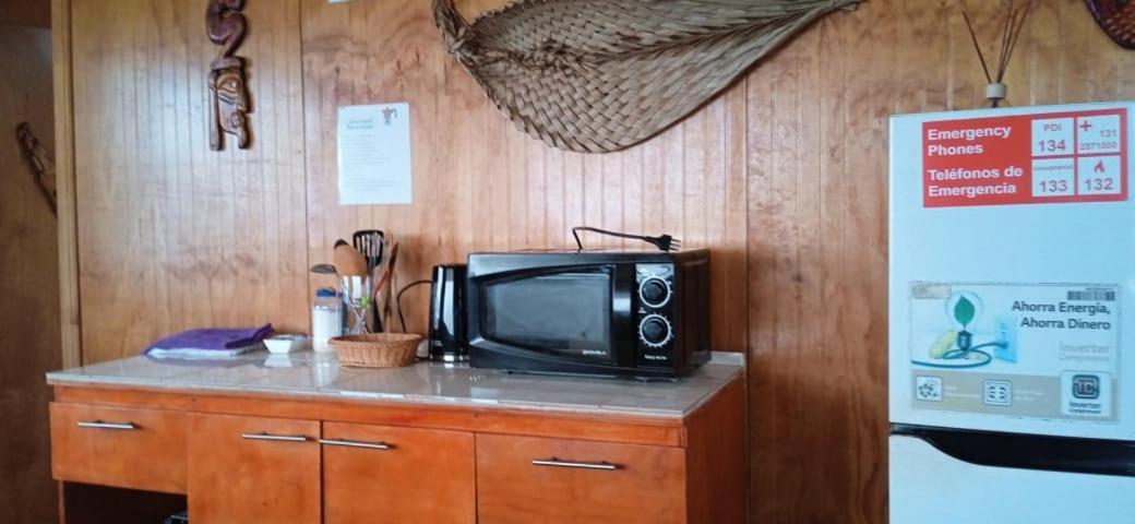 Cabanas & Hostal Tojika Hanga Roa Eksteriør bilde